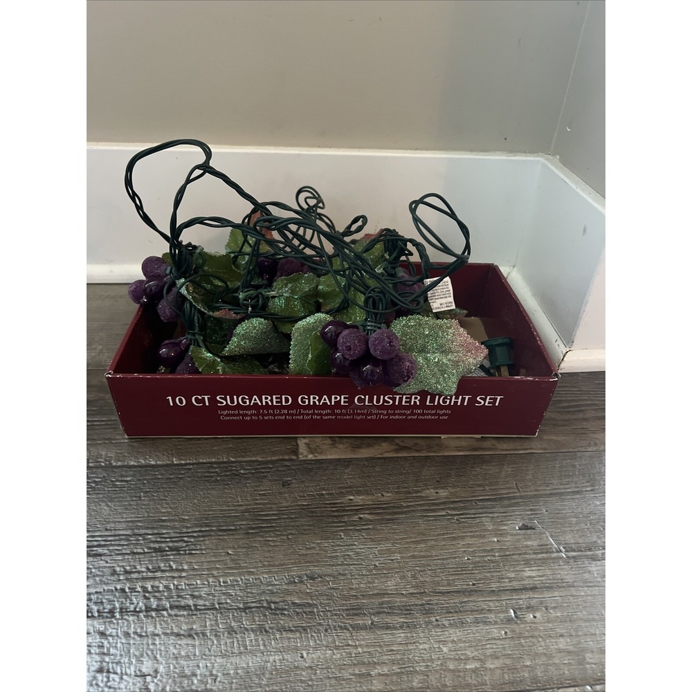 Wilson & Fisher 10 CT‎ Sugared Grape Cluster Light Set